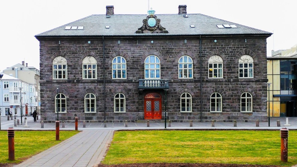 Umsöng BSRB, Fíh og KÍ vegna frumvarps um afnám áminningarskyldu skilað inn til Alþingis.