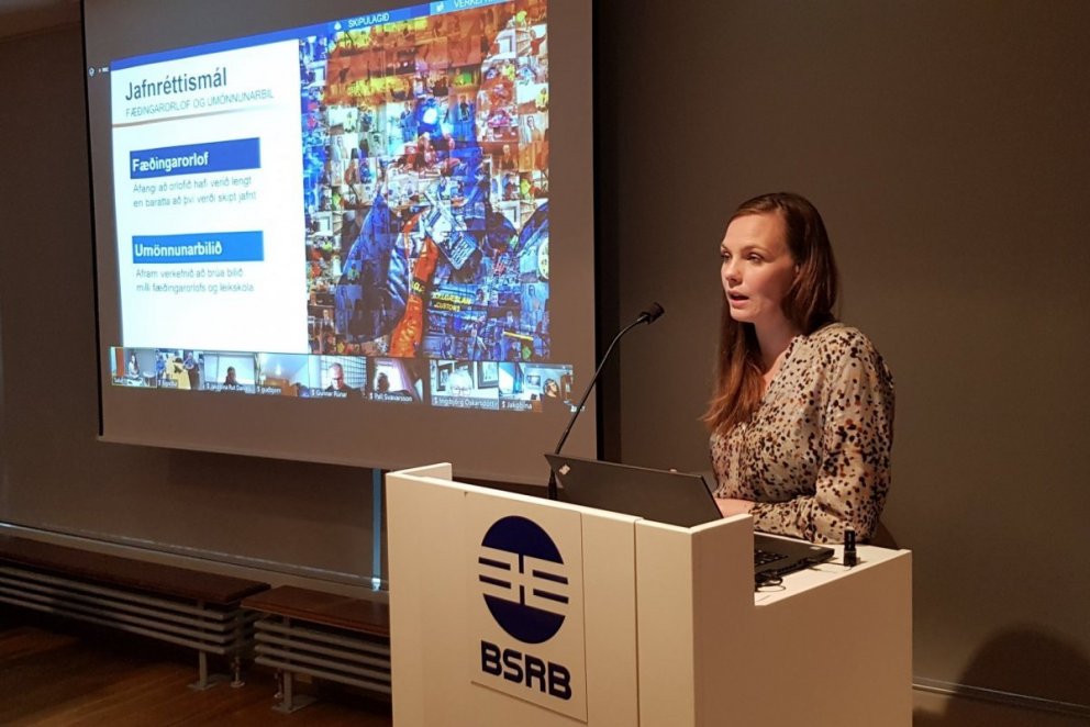 Sonja Ýr Þorbergsdóttir, formaður BSRB, kynnti skýrslu stjórnar bandalagsins á aðalfundinum sem hald…