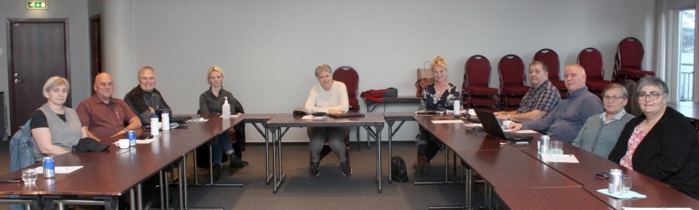 Stjórn Kjalar frá vinstri: Anna Klara, Björgúlfur, Sigurður, Elfa, Jakobína, Helga, Guðbjörn, Árni, …